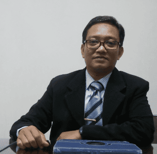 Dr. Muh. Yanto, SE., MM.